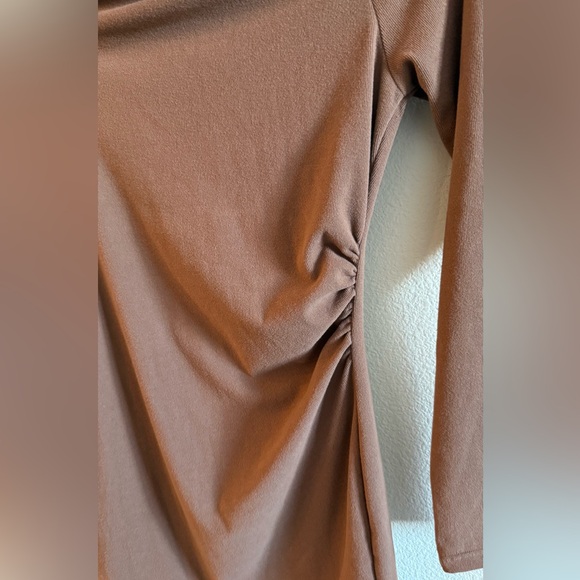 Off-Shoulder Ruched Bodycon Dress – Brown – Women’s Size L - Picture 2 of 4